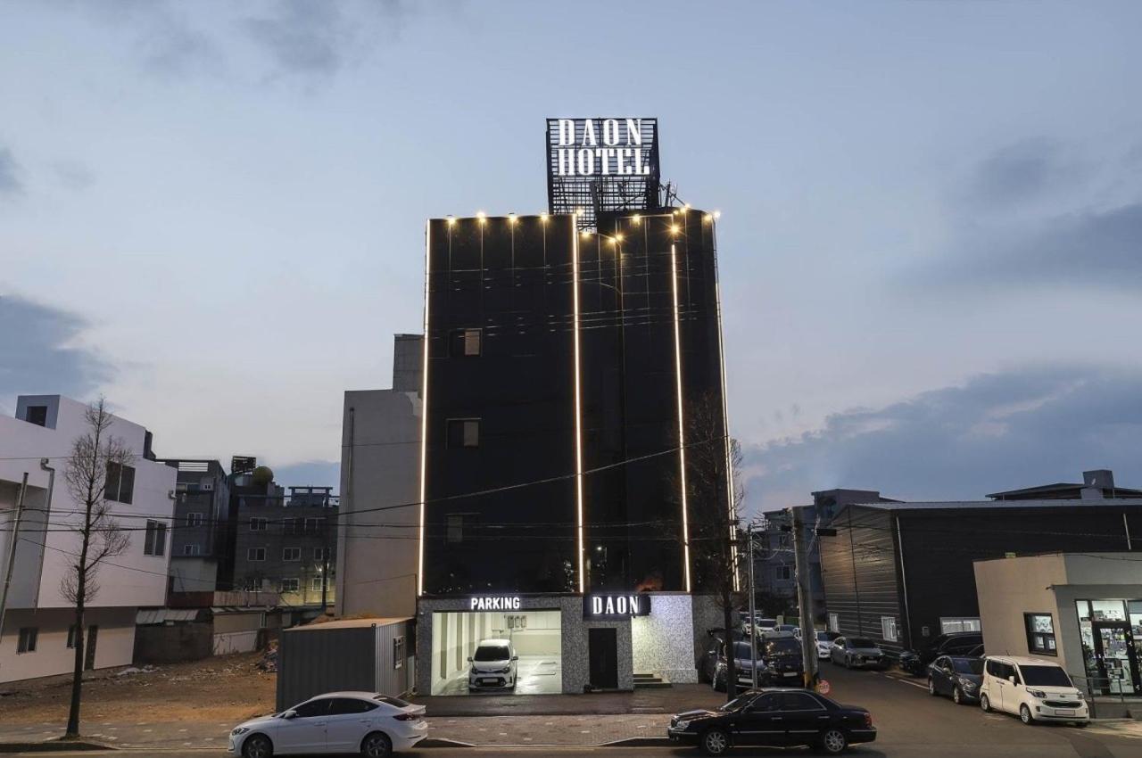 Hotel Daon Pohang Bagian luar foto